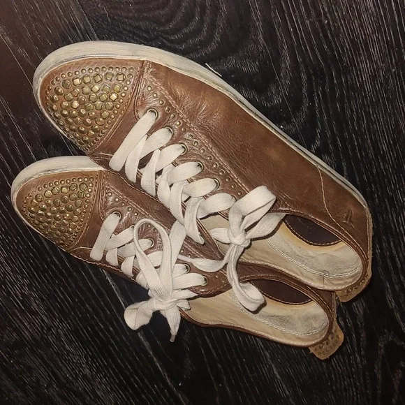 FRYE (Size 8) Leather w Brass Studs Sneakers - Picture 10 of 10
